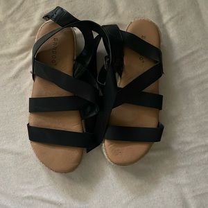 Platform sandals